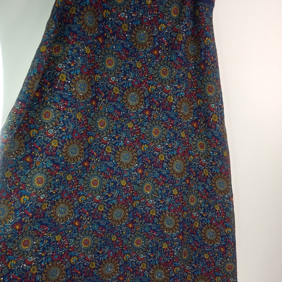 Cassees M Rich Floral A-Line Ornate Beaded Skirt in Navy Red - Picture 3 of 9